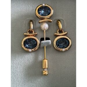 Vintage Gold Tone Blue Rhinestone Knot Stick Pin and Earring SET NEW In Box